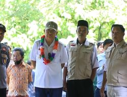 Wabup Badrun Tinjau Jembatan Penghubung di Desa Karya Mandiri