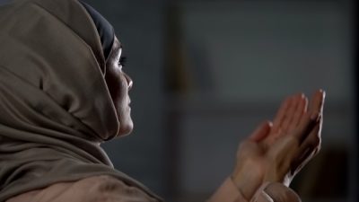 Hukum Membayar Utang Puasa Ramadan Bagi Wanita