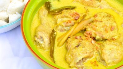 Resep Opor Ayam Praktis dan Komplit