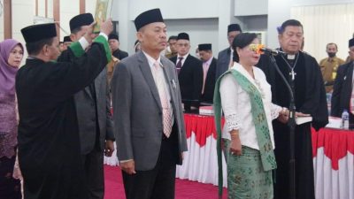 Gubernur Rusdy Mastura Kembali Lantik dan Ambil Sumpah Pejabat Jajarannya