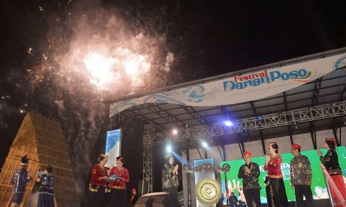 Berlangsung Meriah, Festival Danau Poso ke-23 Resmi Digelar