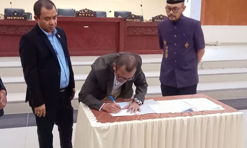 DPRD Parimo Tetapkan Raperda dan Pengesahan Anggaran 2024