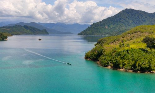 Teluk Tomori: Surga Tersembunyi di Morowali