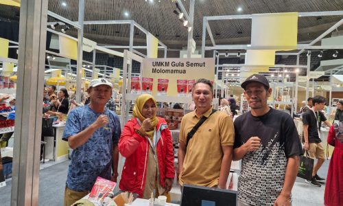 Gula Semut Produksi Kelompok Molomamua Parimo Ikuti UMKM EXPO (RT) BRILIANPRENEUR