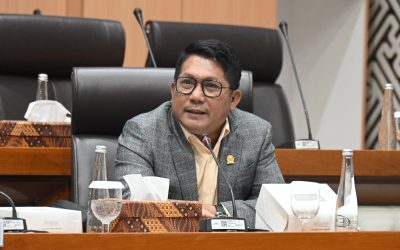 Target Penyaluran KUR 2025 Naik Jadi Rp 300 Triliun, DPR Minta Efektivitas Ditingkatkan