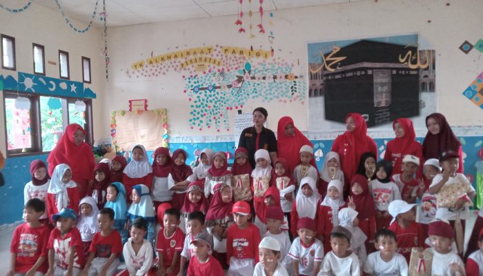 Disponsori Rocket Chicken, TK Alkhairaat Parigi Gelar Lomba Mewarnai