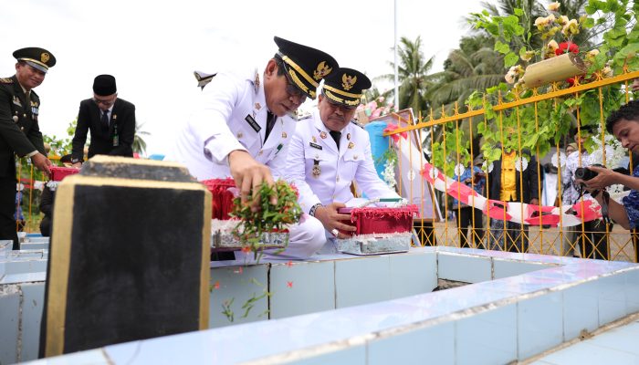 Ziarah Hari Pahlawan, Pemkab Parigi Moutong Tekankan Pentingnya Teladan Para Pejuang