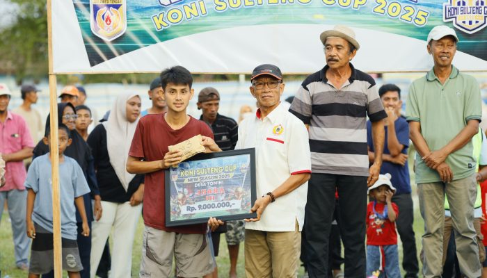 Tomini Putra Angkat Trofi, KONI Sulteng Cup Resmi Ditutup