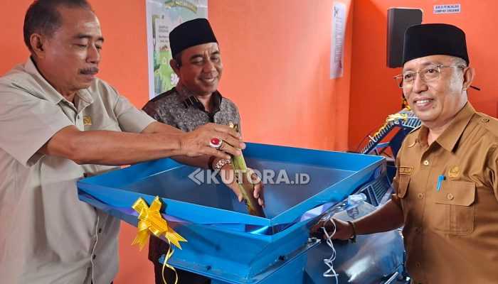 Fasilitas 3R Resmi Diserahkan, Warga Baliara Diajak Kelola Sampah Mandiri