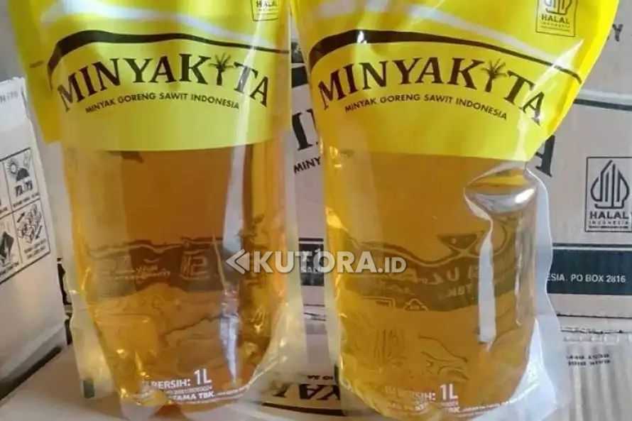 Harga minyak goreng rakyat merek Minyak Kita di Kabupaten Parigi Moutong menembus Rp20.000 per liter.