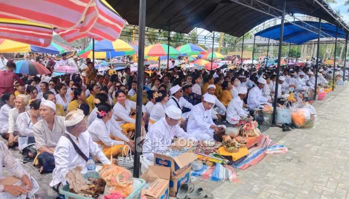 Tradisi Pemelastian di Bolano Lambunu Jadi Momentum Perkuat Kerukunan Umat