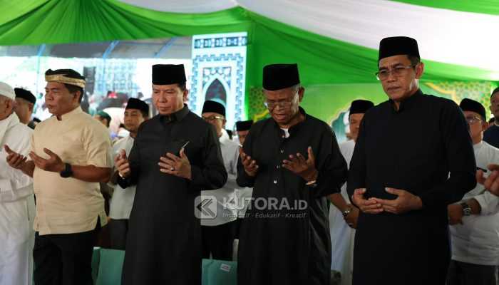 Pemkab Parimo Hadiri Haul Guru Tua, Teguhkan Spirit Pendidikan dan Keteladanan