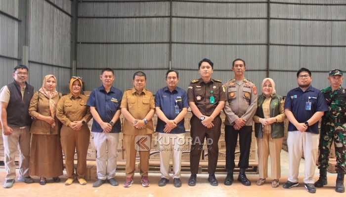 72 Ribu KPM Terima Bantuan, Wabup Turun Langsung Cek Kualitas Beras