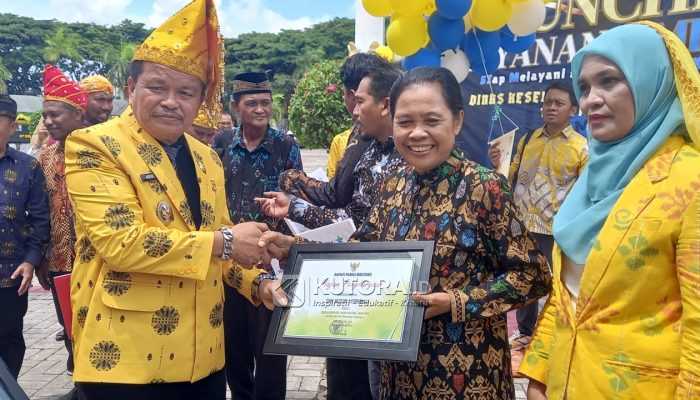 Sekolah Berbasis Lingkungan, SMKN 1 Toribulu Raih Apresiasi