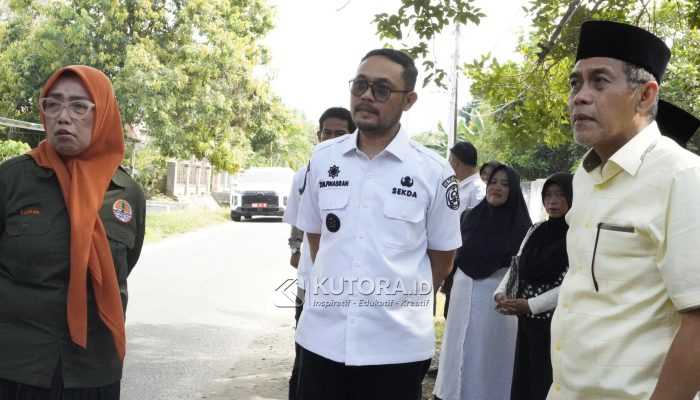 Antisipasi Bahaya, Pemkab Parimo Benahi Pohon Pelindung