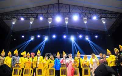 Gemerlap Pembukaan FTT 2026, Bupati Erwin Burase Ajak Majukan Pariwisata Daerah