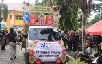Pawai Karnaval PAUD Warnai Perayaan Hari Pendidikan Nasional di Parigi Moutong
