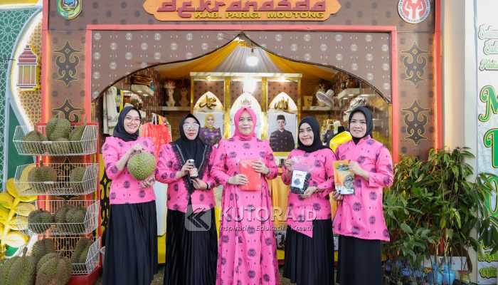 Motif Bomba Saga Jadi Daya Tarik Dekranasda Parimo di Ajang MTQ