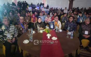 Hadiri Apresiasi Pemda Berprestasi Regional Sulawesi, Bupati Erwin Perkuat Komitmen Ciptakan Lapangan Kerja