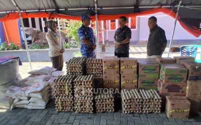 Peduli Korban Gempa, Lanud Sultan Hasanuddin dan Den AU Mutiara Palu Serahkan Bantuan Logistik ke Parimo