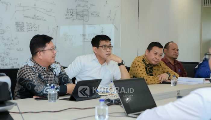 Perkuat Konektivitas Wilayah, Bupati Erwin Bawa Usulan Infrastruktur ke Ditjen Bina Marga