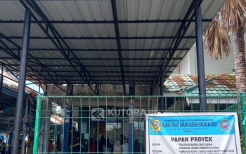 Tingkatkan Pelayanan, RSUD Anuntaloko Perluas Ruang Tunggu Apotek dan Tata Area Parkir