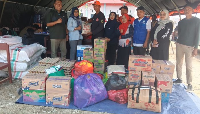 Disdikbud Parigi Moutong Salurkan Bantuan untuk Korban Banjir Bandang di Avolua