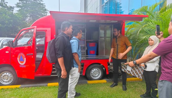 Kesiapsiagaan Bencana Parigi Moutong Diperkuat, BNPB Serahkan Dapur Umum dan Logistik