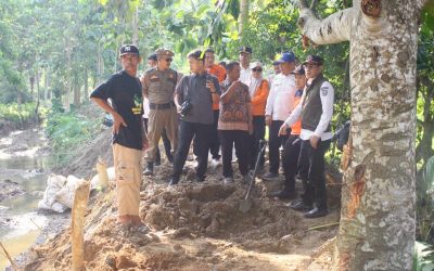 Dari Bantuan Sembako hingga Hunian Permanen, Erwin Pastikan Warga Terdampak Banjir Ditangani